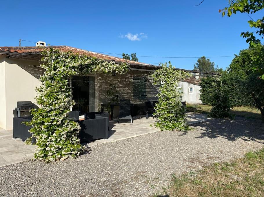 Maison De Plain Pied Avec Terrain De Petanque Vila Draguignan Exterior foto